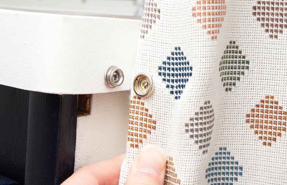 The Pres-N-Snap Installation Tool made it easy to add snaps to our shower curtain.